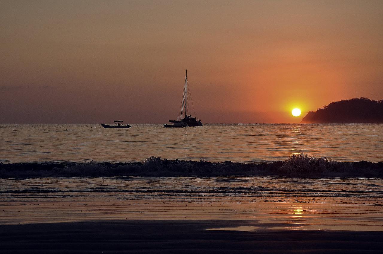Sunset Chill Out Bed & BreakfastSámara エクステリア 写真